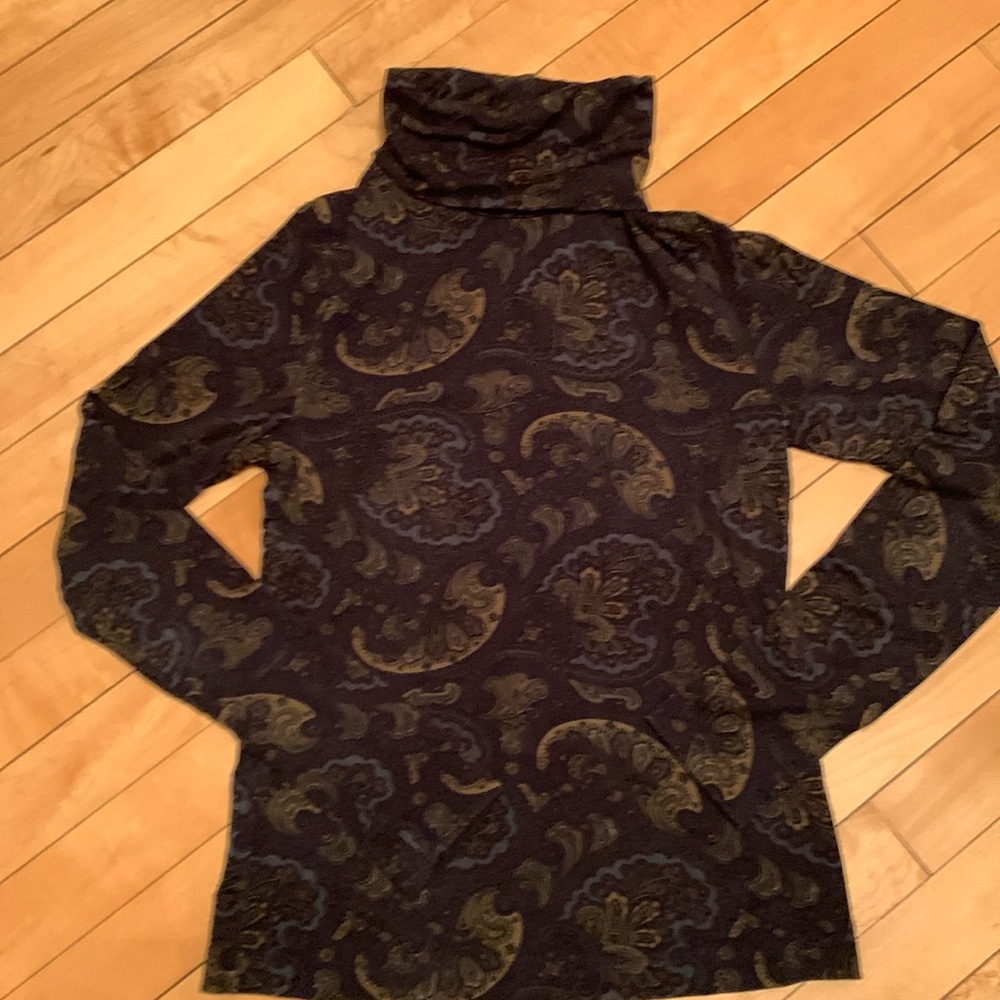 Evereve Paisley Turtleneck